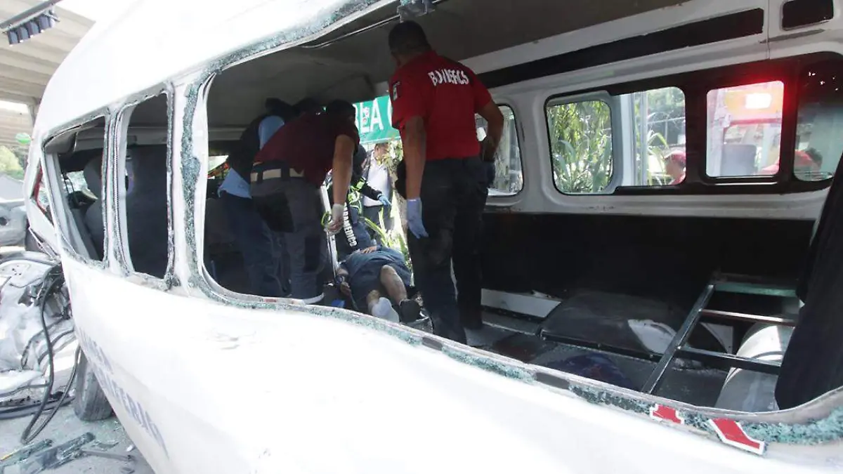 La unidad de la Línea Periférico involucrada en un accidente el pasado viernes